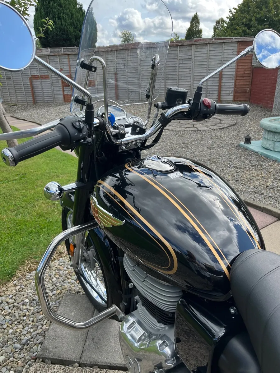 ROYAL ENFIELD Bullet 2024 - Image 4