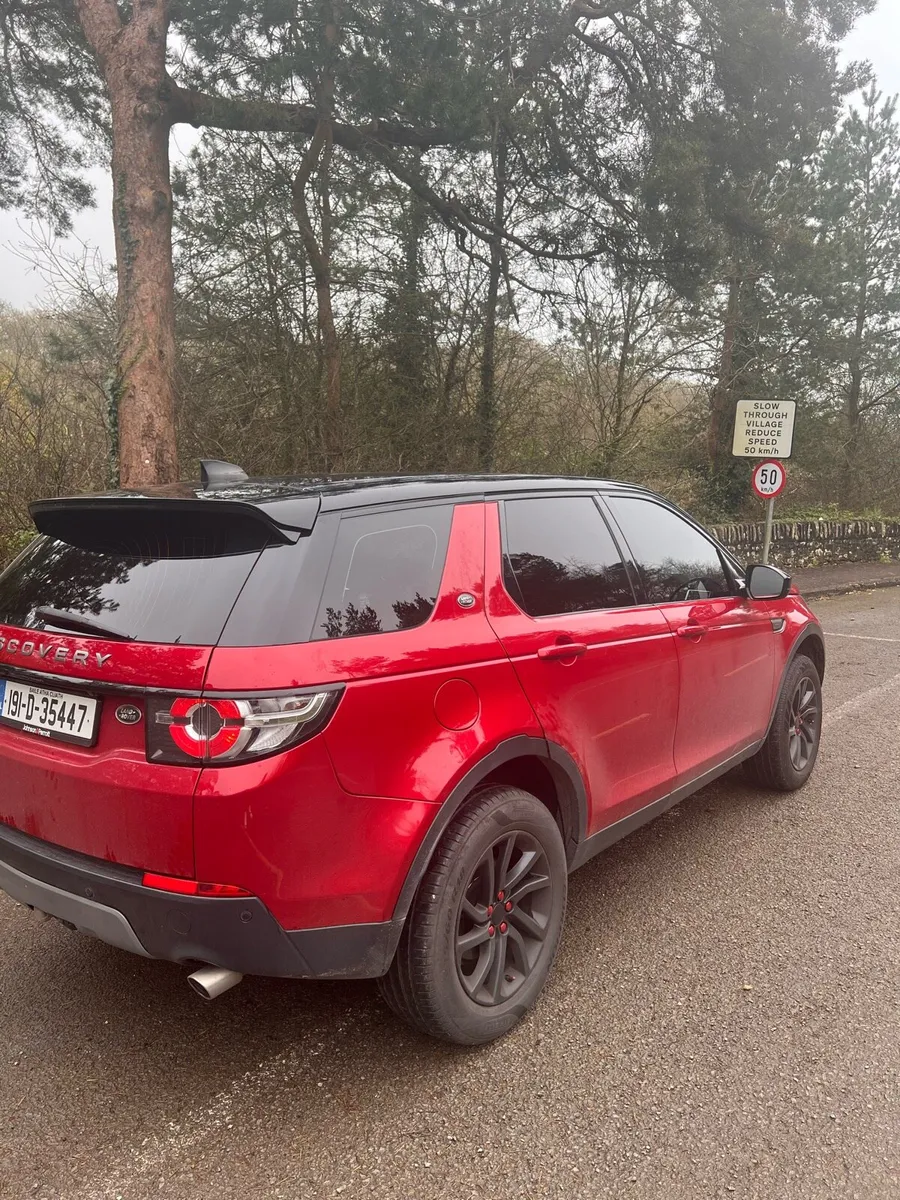 Land Rover red - Image 4