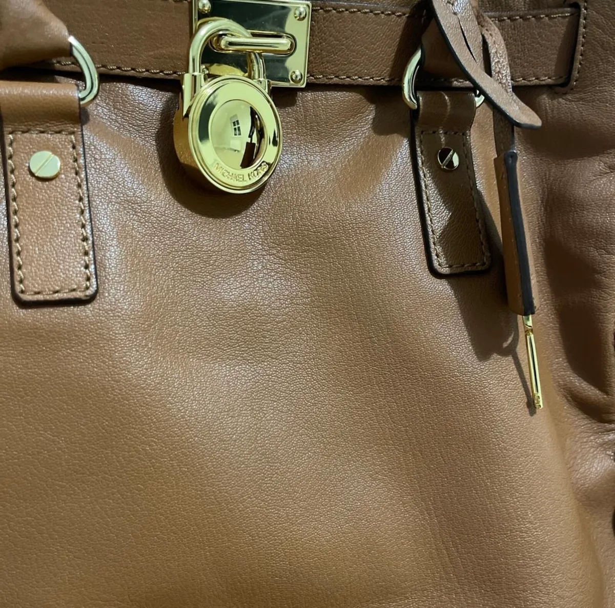 Michael Kors Hamilton Bag - Image 2