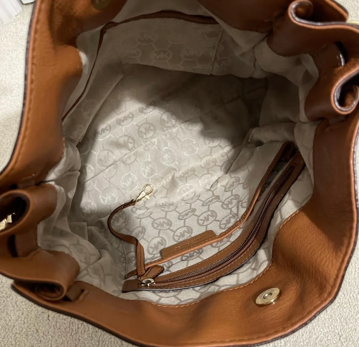 Michael Kors Hamilton Bag - Image 4