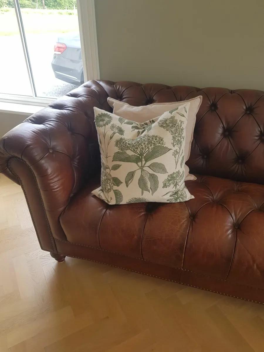 Couch - Image 3