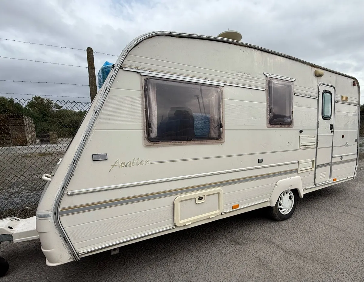 Bailey caravan 4berth (needs a little TLC  ) - Image 2