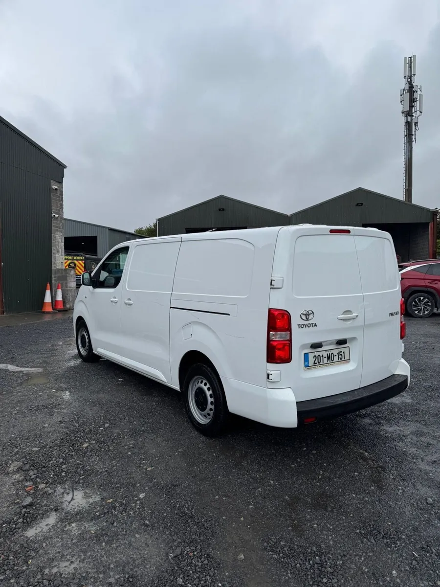 201 Toyota Proace - Image 4
