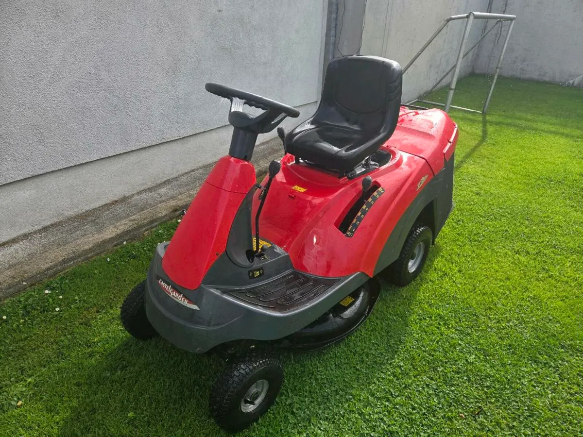 Castle Gardens lawnmower for sale - Image 2