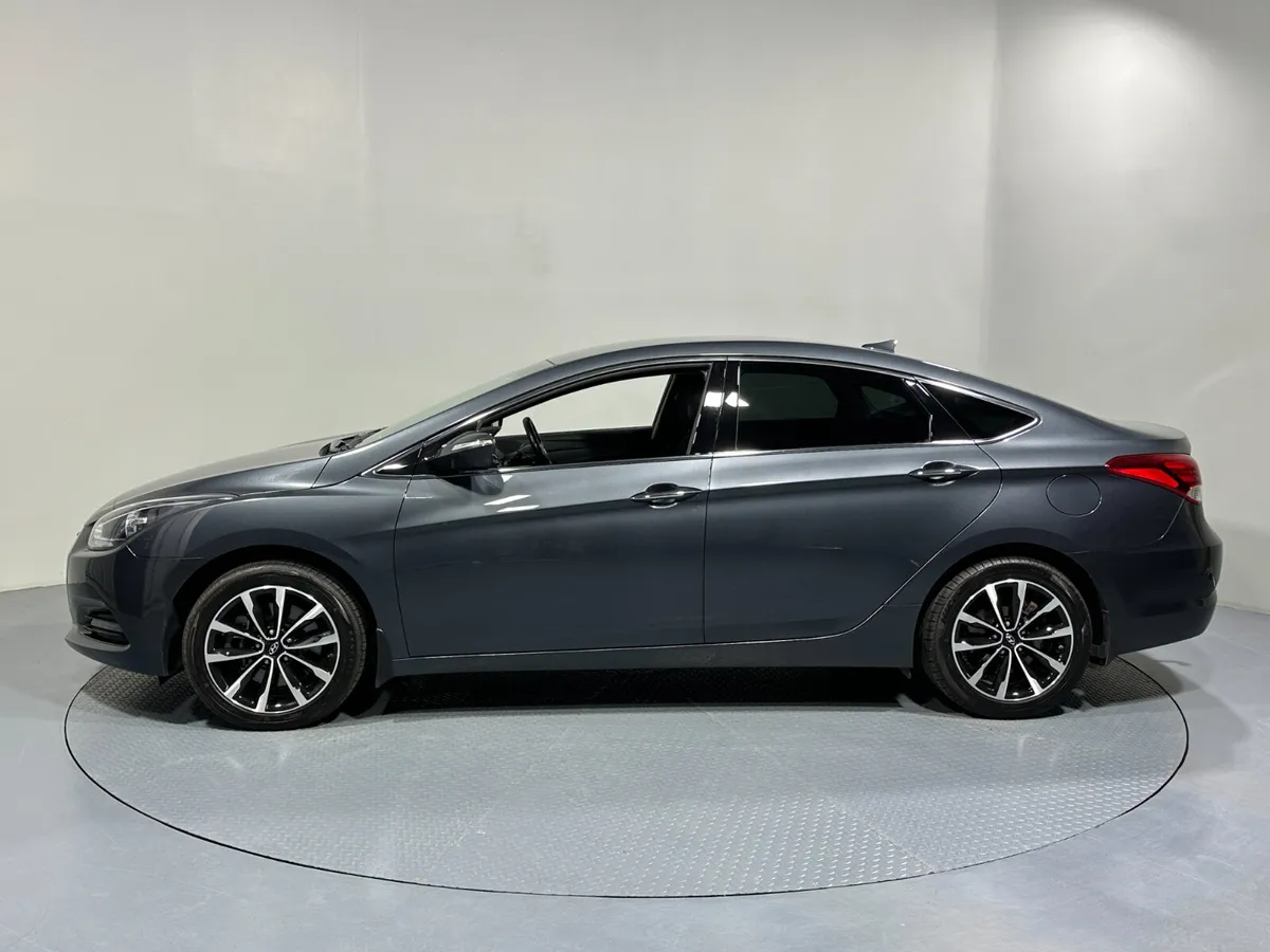 Hyundai i40 Salon Comfort Plus 4DR 171 (2017) - Image 4