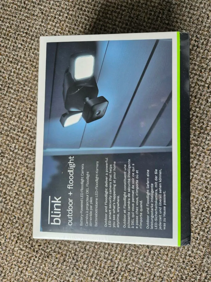 Blink Camera with floodlight - Image 2