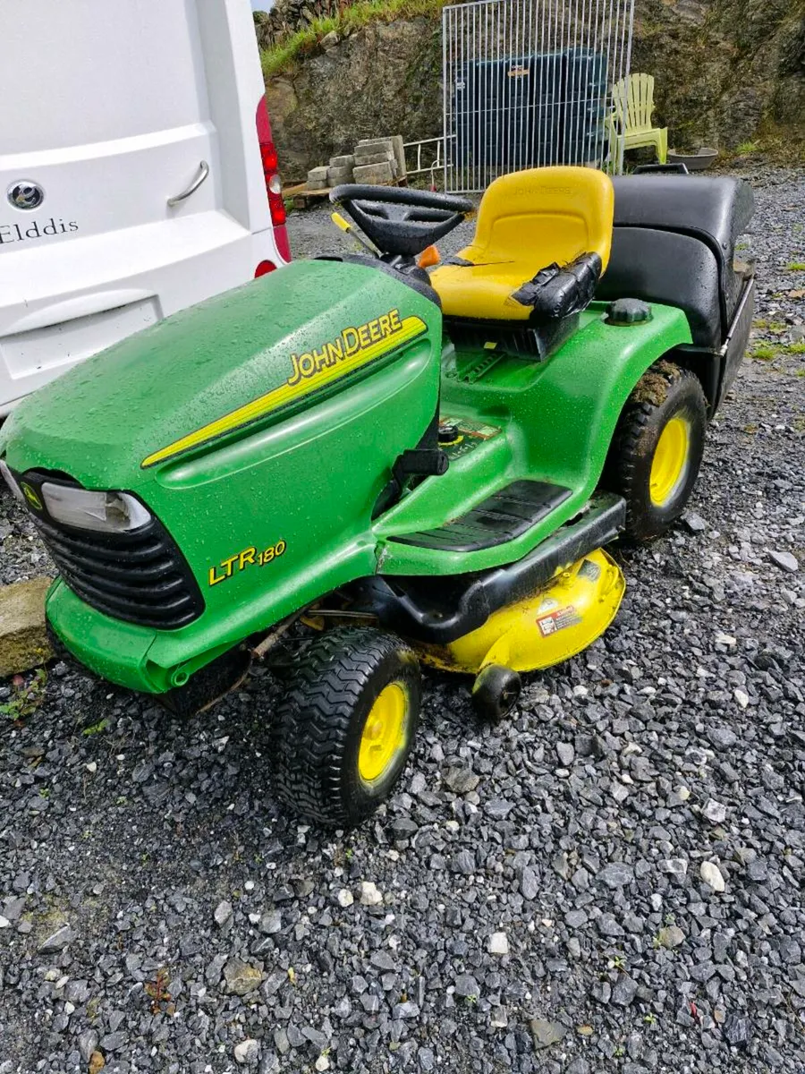 John deere - Image 1