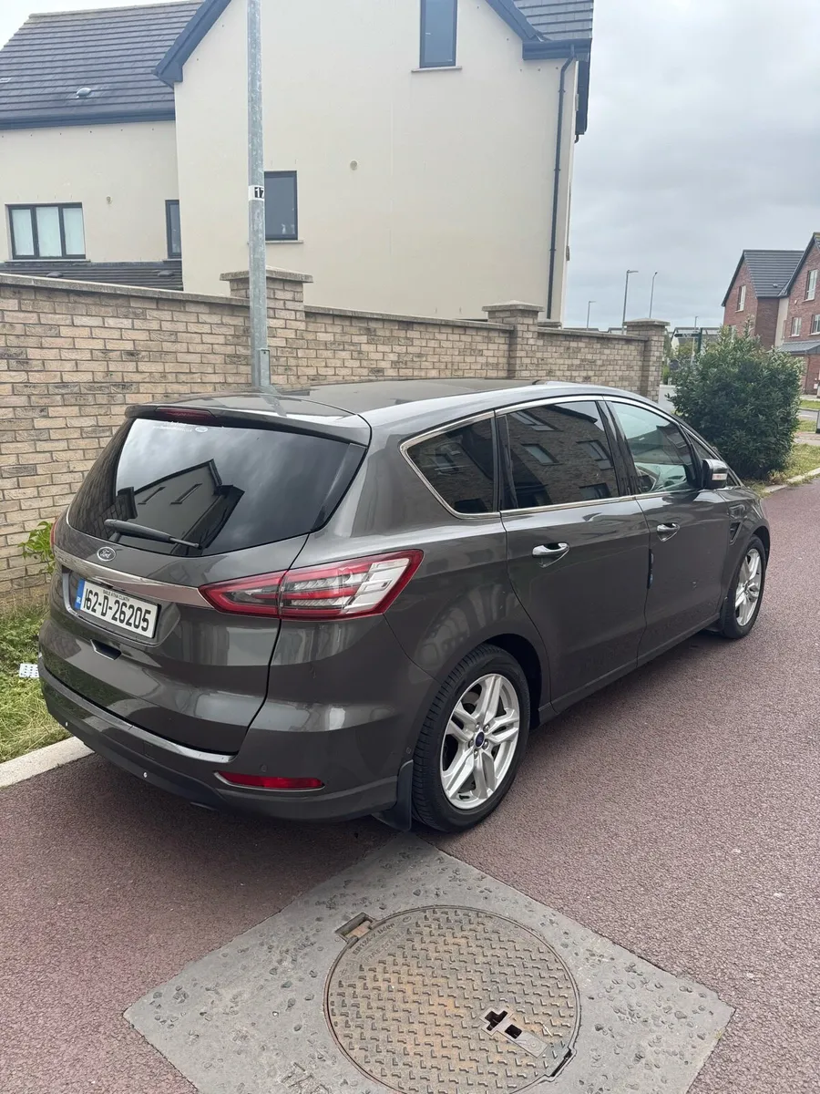 FORD S MAX TITANIUM - Image 2
