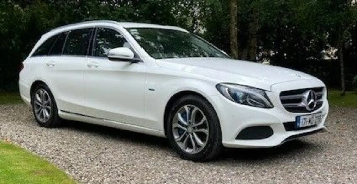 Mercedes-Benz C-Class 2017 - Image 2
