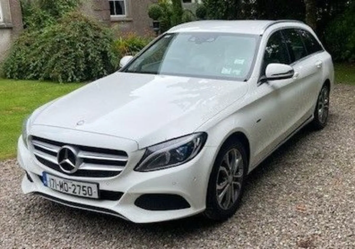 Mercedes-Benz C-Class 2017 - Image 3