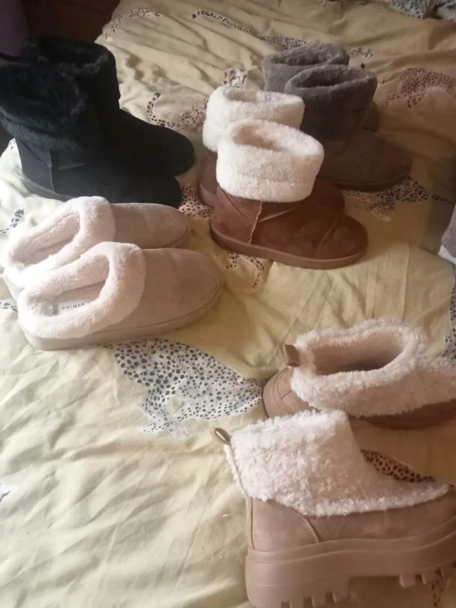 Ladies fluffy boots bundle size 5 - Image 1