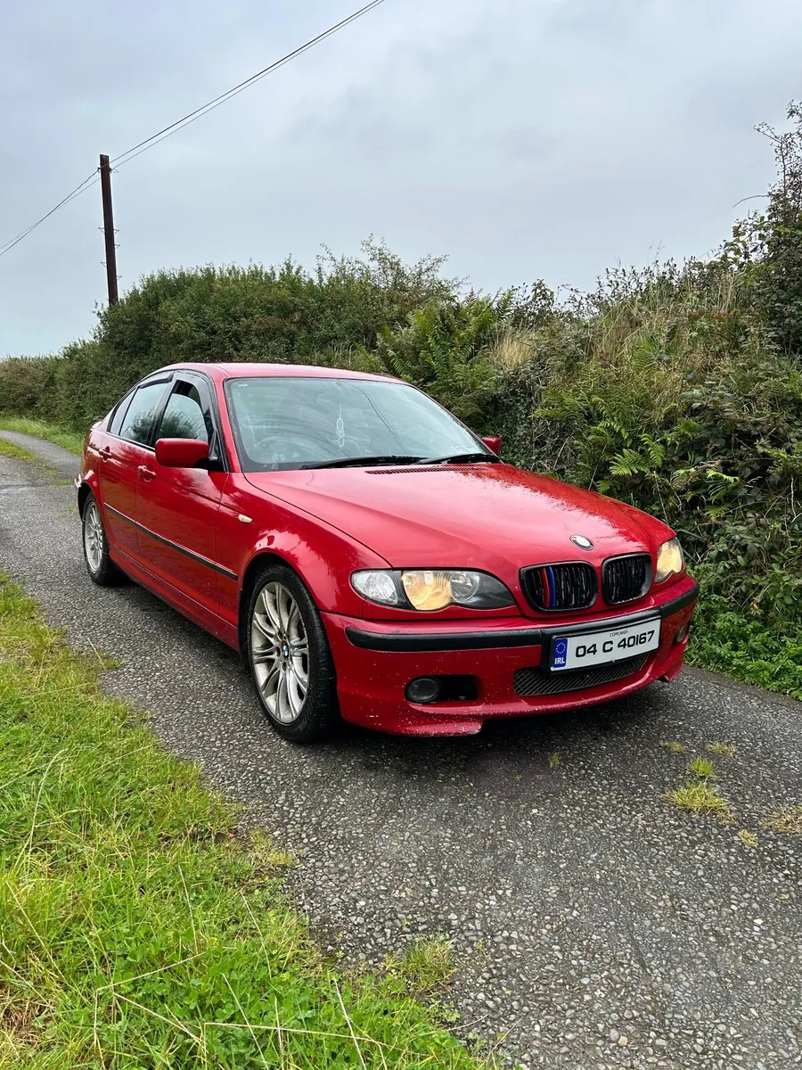 BMW 3-Series 2004 - Image 1