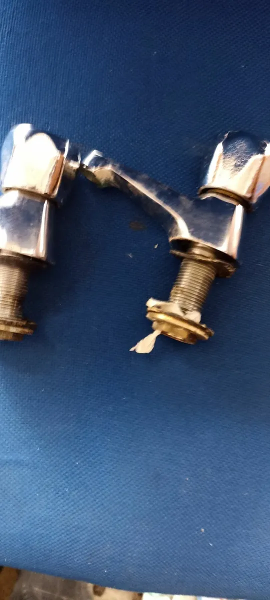 Bath Taps - Image 4