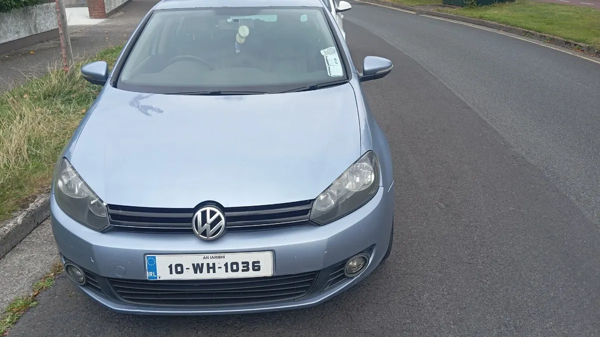 Volkswagen Golf 2010 - Image 1