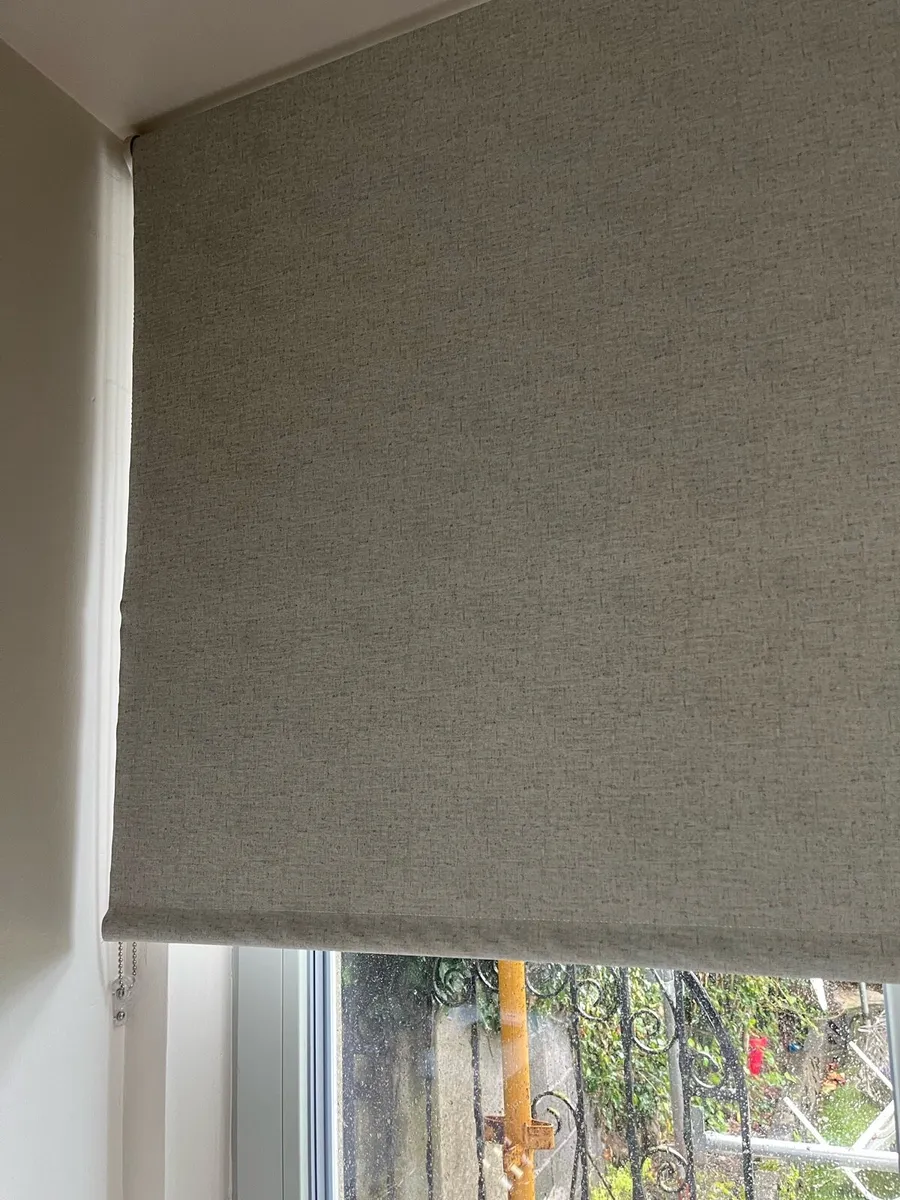 2 x almost new luxaflex window blinds grey - Image 2