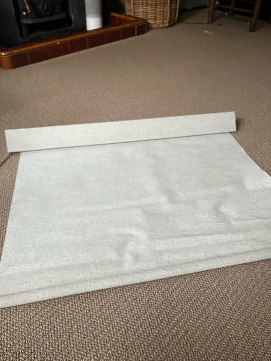 2 x almost new luxaflex window blinds grey - Image 4