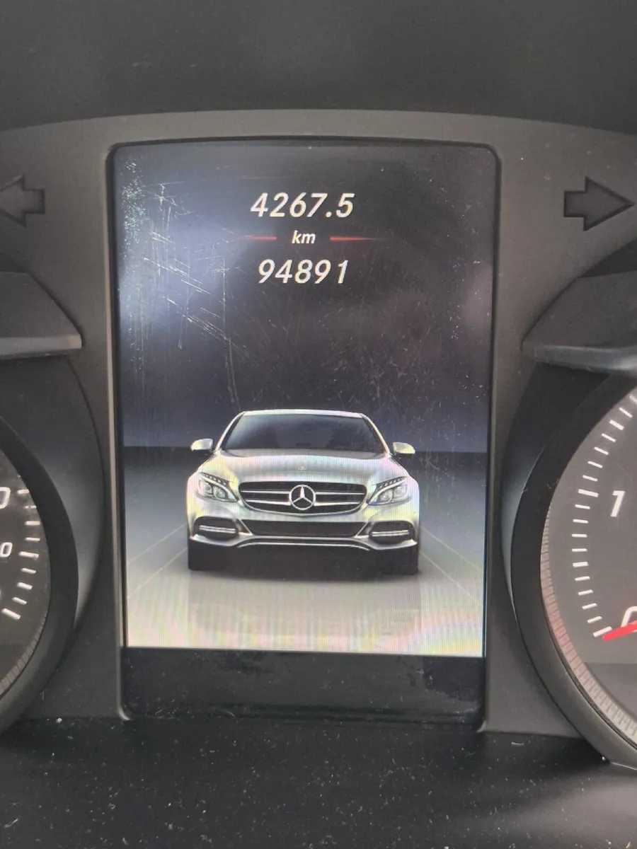 Mercedes-Benz C-Class 2015 - Image 2