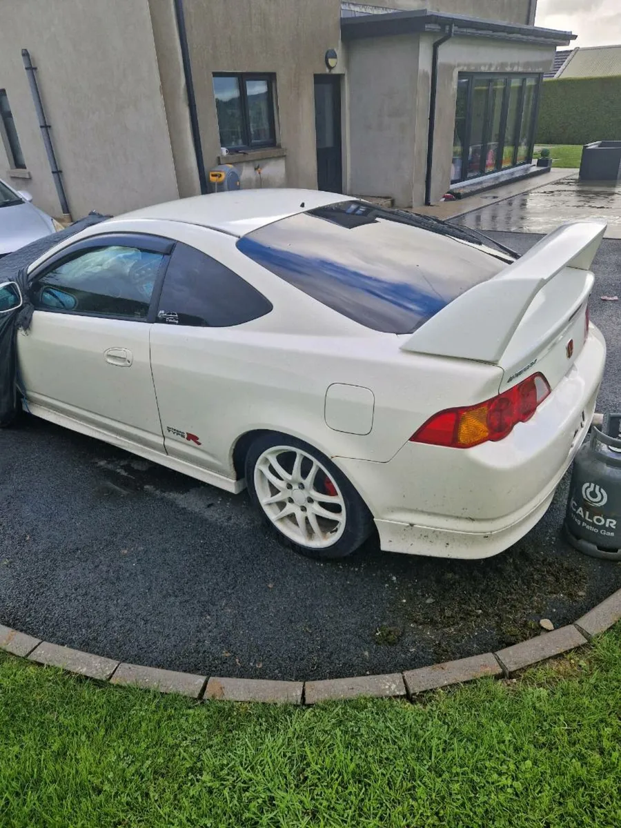 2002 Honda Integra Type R - Image 3