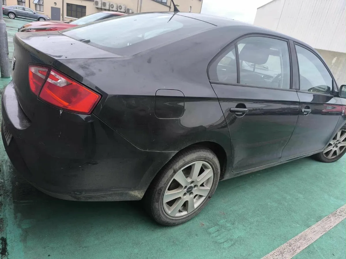Seat Toledo 1.6tdi 2013 (For Parts) - Image 2