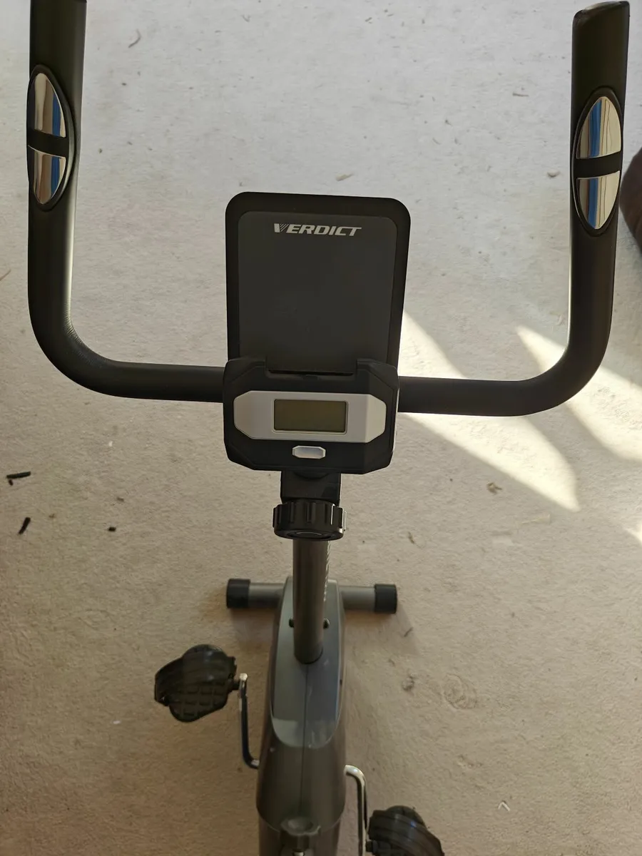 Exercise bike - Image 4
