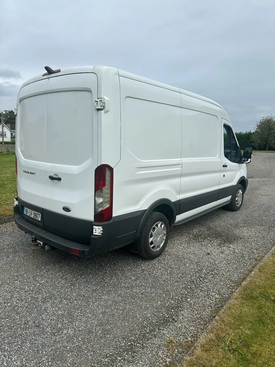 Ford Transit - Image 3