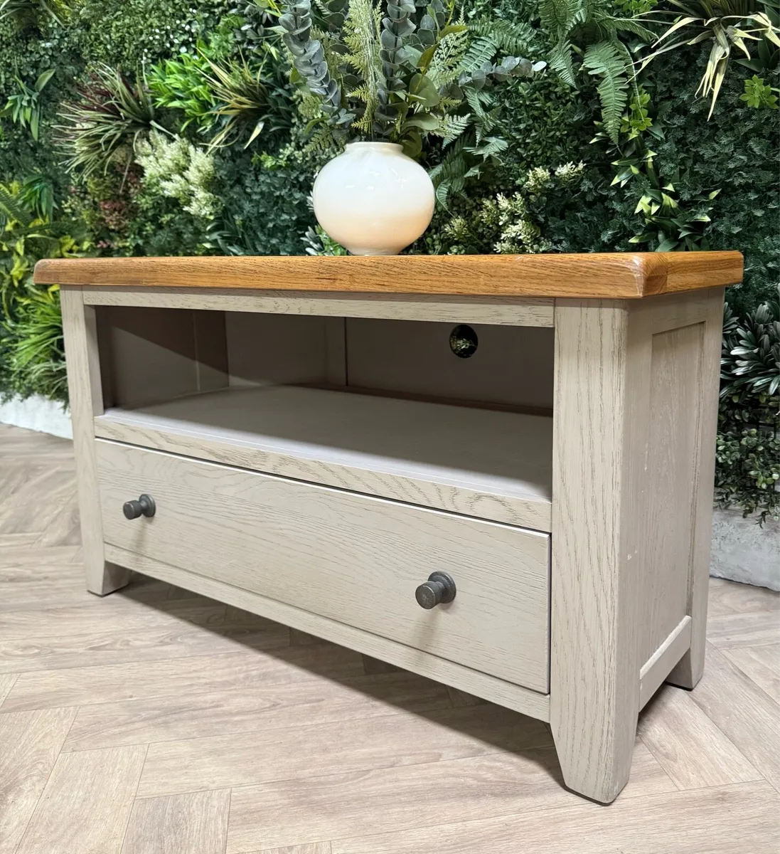 Oak television/conor cabinet - Image 1