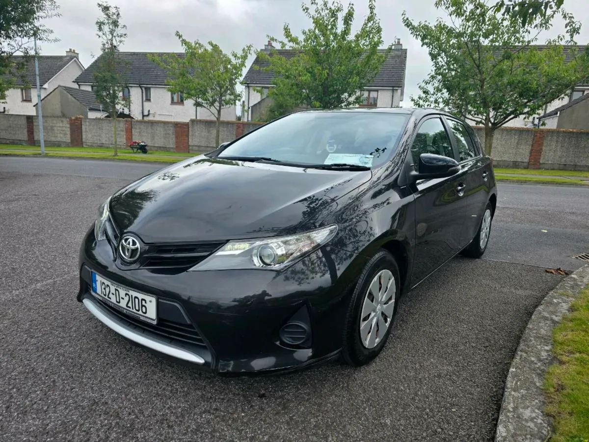 Toyota Auris 1.3 petrol ( NCT and Tax ) - Image 2