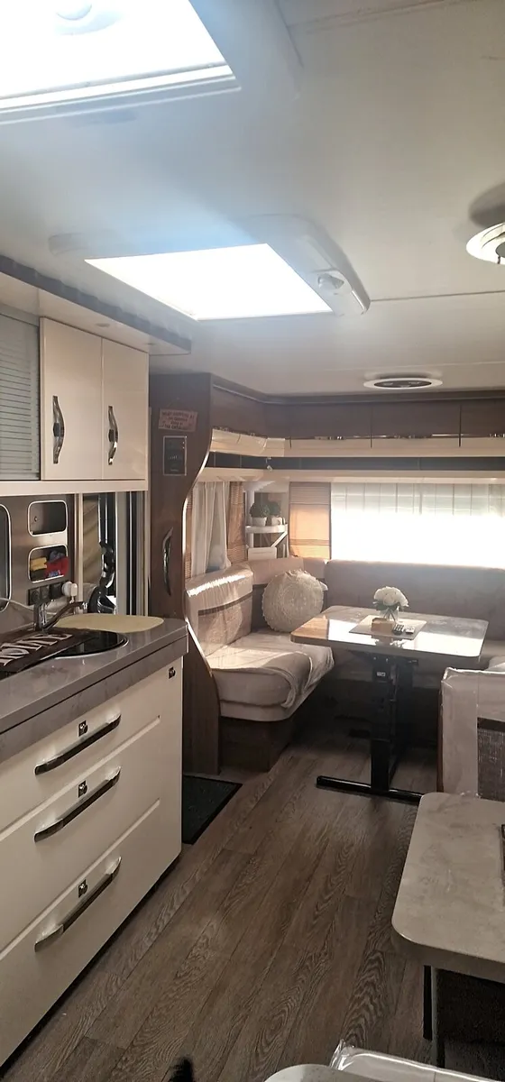 Hobby prestige  caravan - Image 4