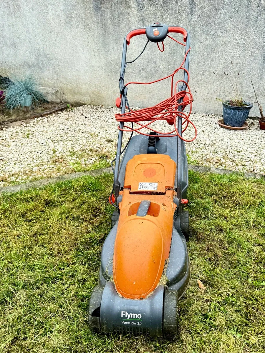 Flymo Venturer Electric Lawnmower - Image 2