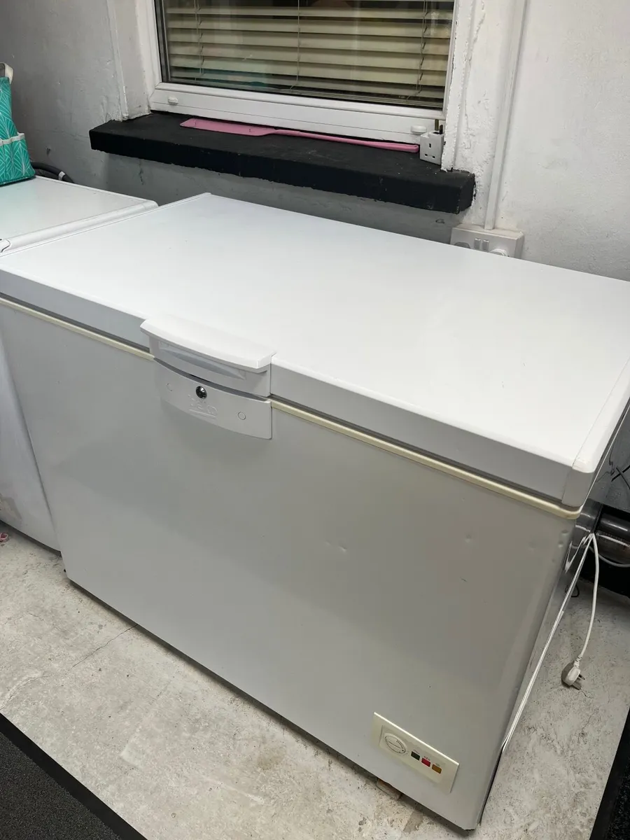 White Chest Freezer - Image 1