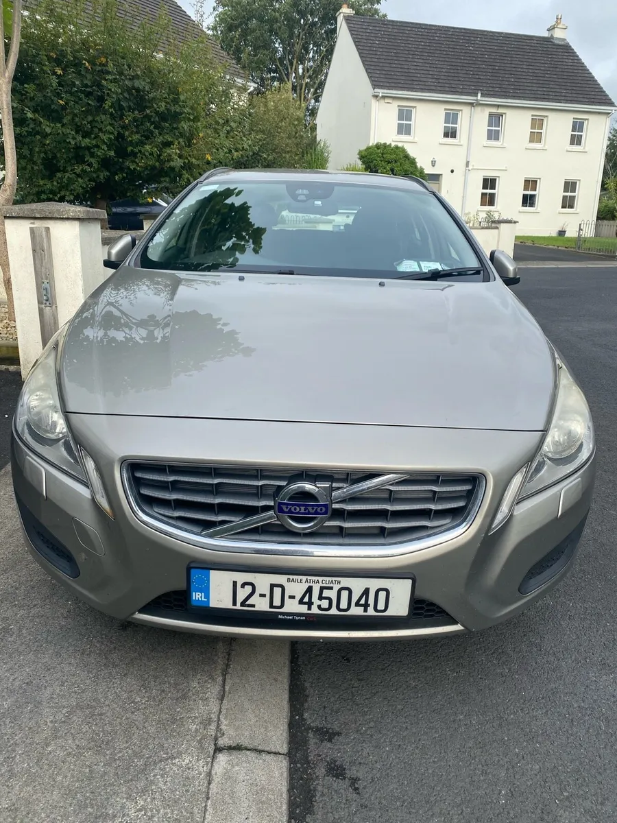 Volvo V60 2012 1.6d - Image 2