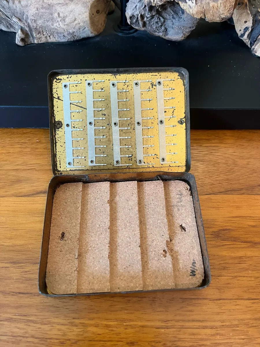 Antique 1913/1914 Wheatley Loch Levin Fly Box - Image 4