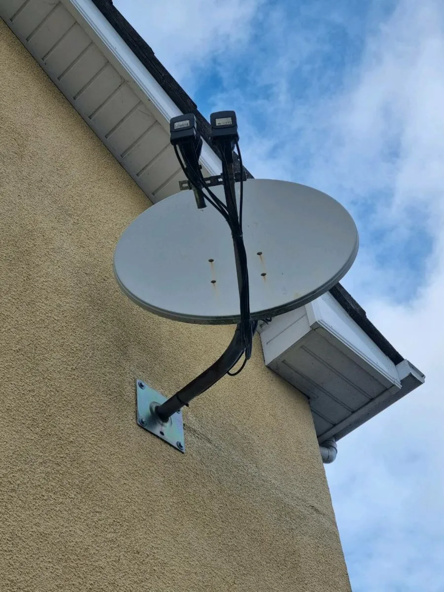 Satellite dish - Image 1