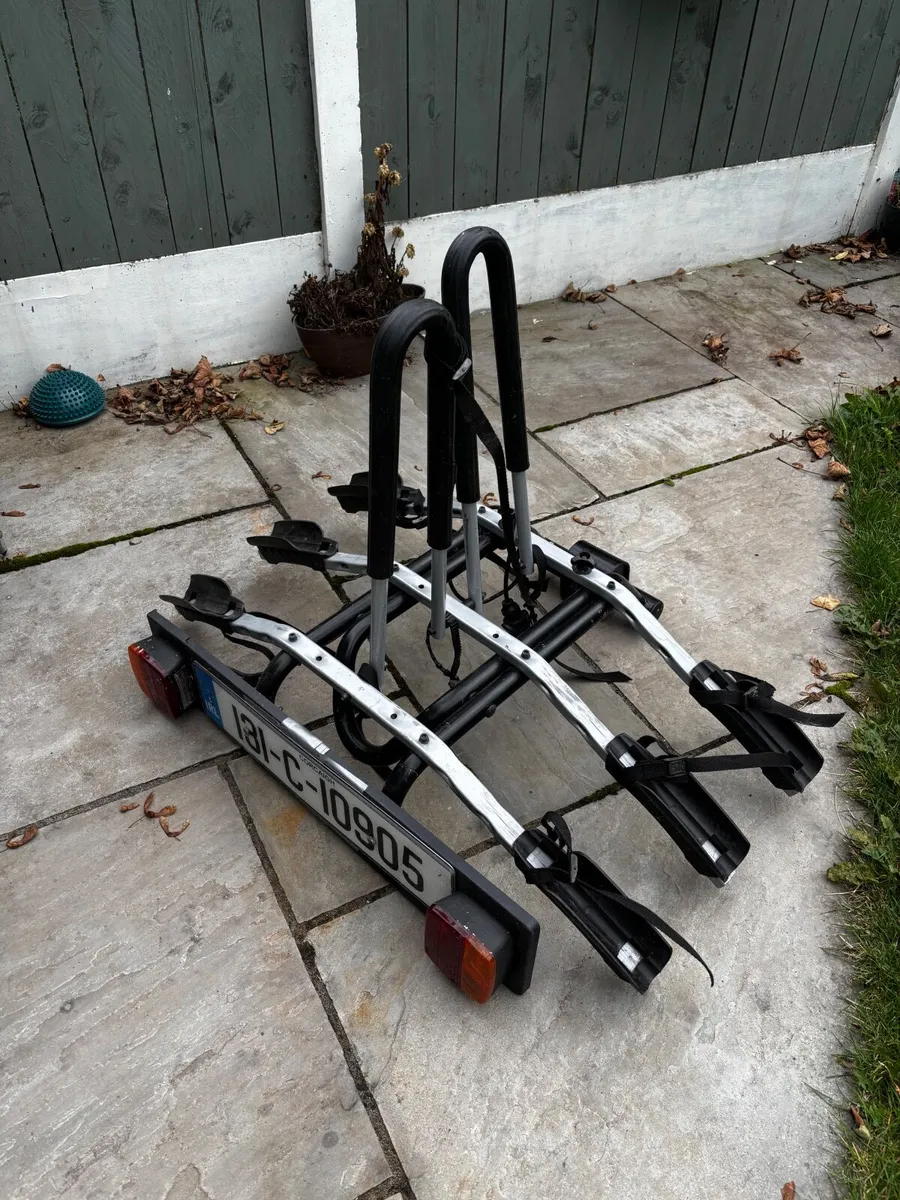 Bike carrier Thule 3 bike hitch ride on - Image 3