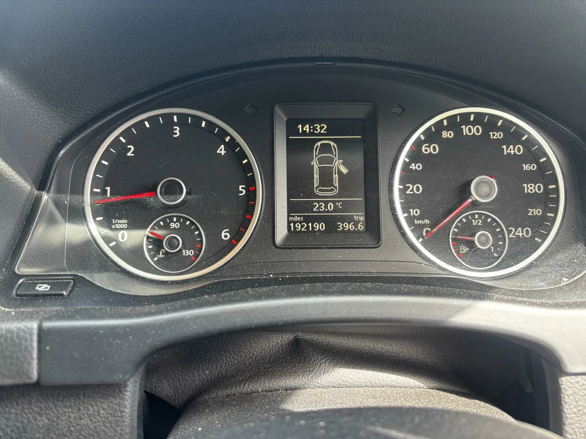 Volkswagen Tiguan - Image 4