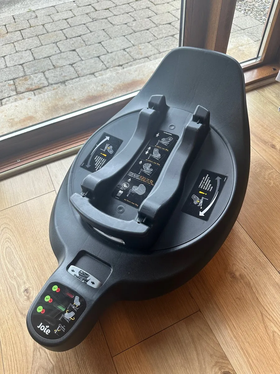Joie 360 Car Seat + Base - Mint Condition - Image 3