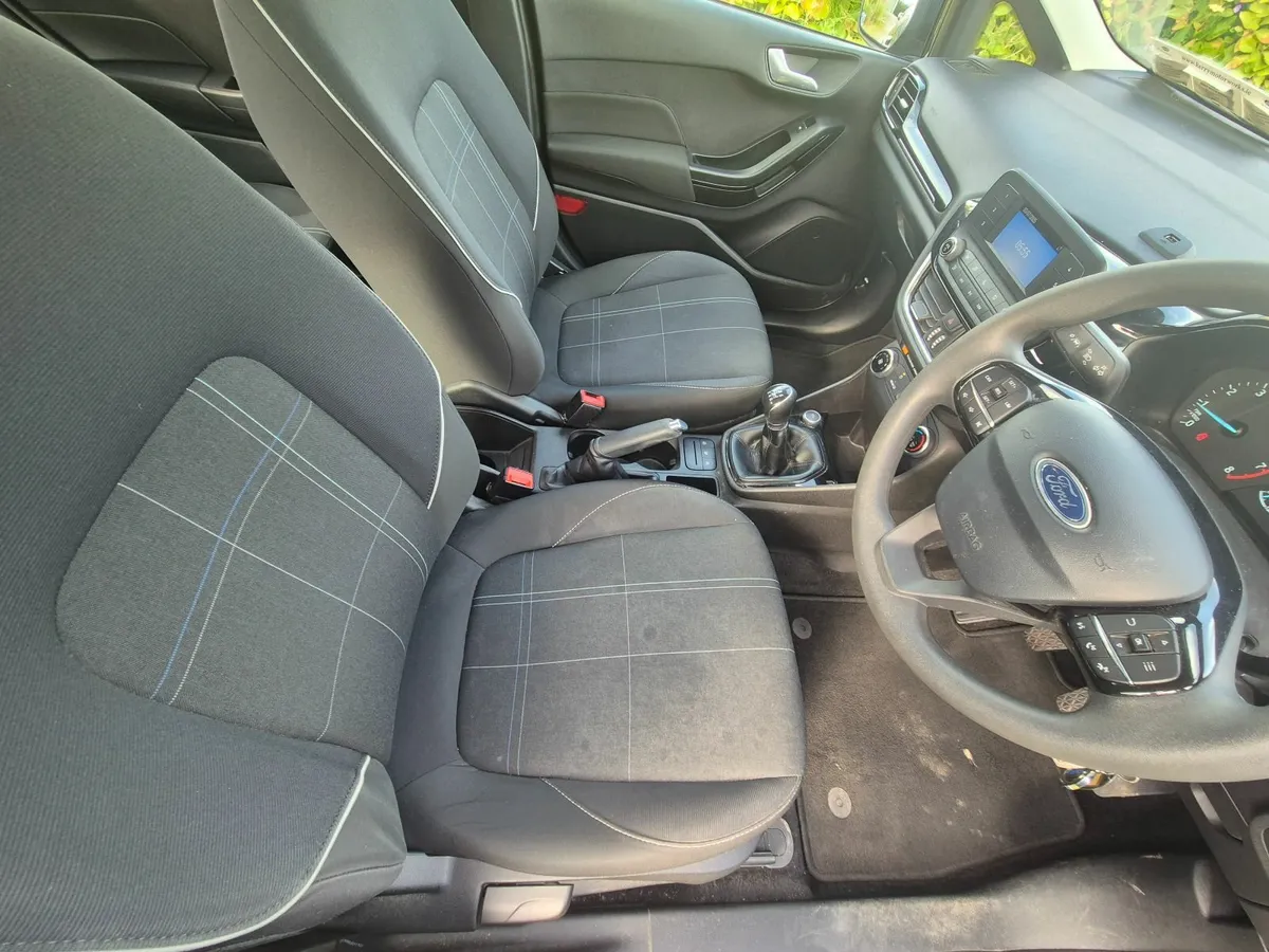 Ford Fiesta 2018 - Image 4