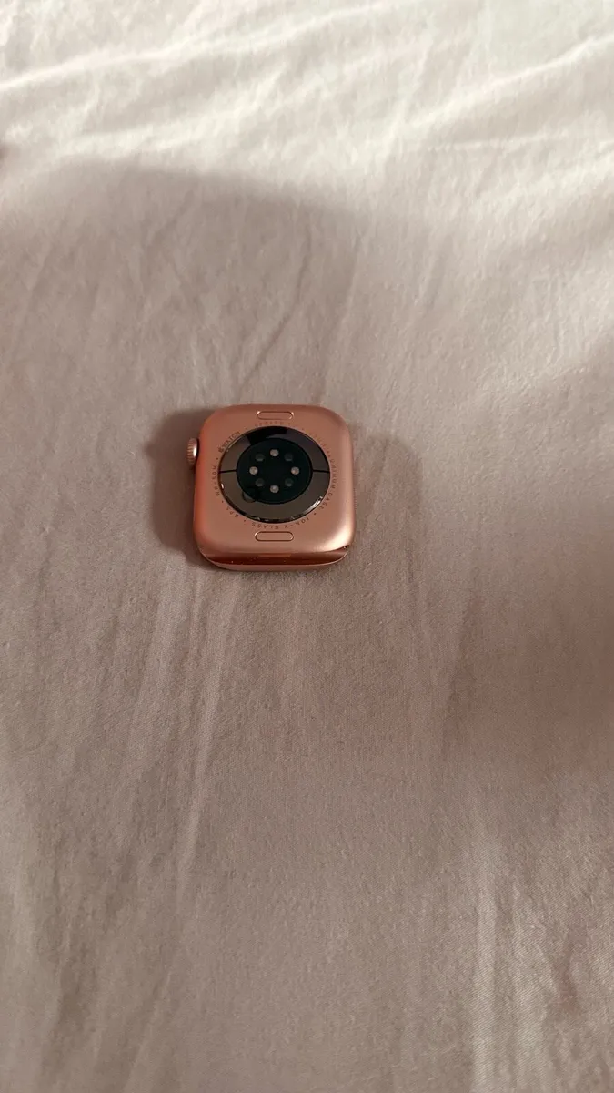 Apple watch series 10 42mm(2 months old) - Image 2