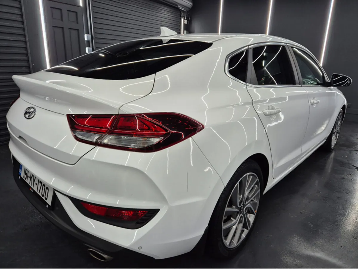 Hyundai i30 I 30 FASTBACK 5DR - Image 2