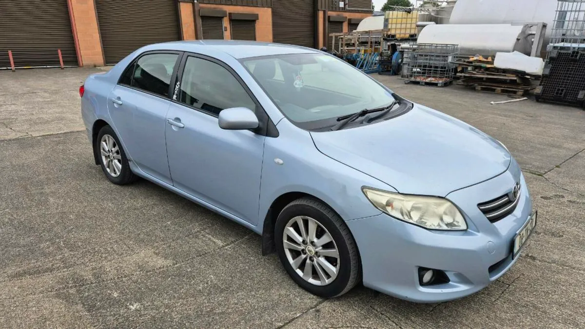 Toyota corolla 1,4 petrol - Image 2
