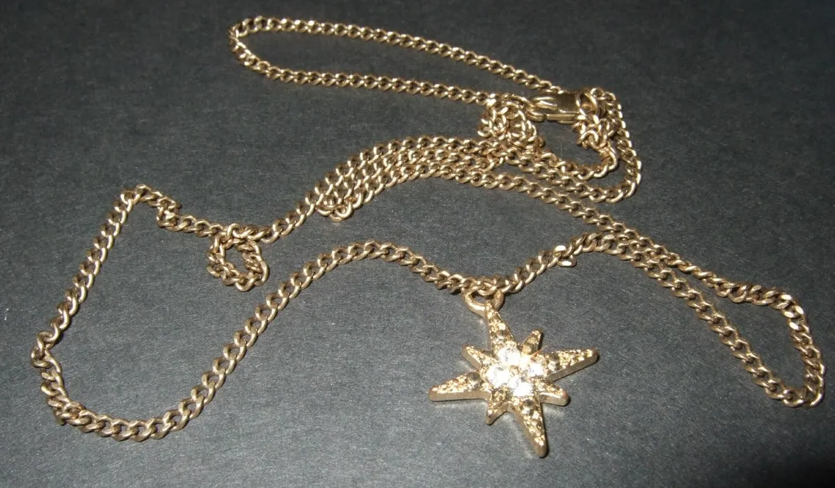 Vintage Hallmarked 9ct Necklace & 'Star' Charm - Image 3