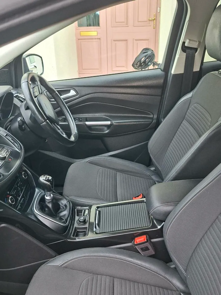 Ford Kuga Titanium 4 Seater 8000 NO VAT - Image 4