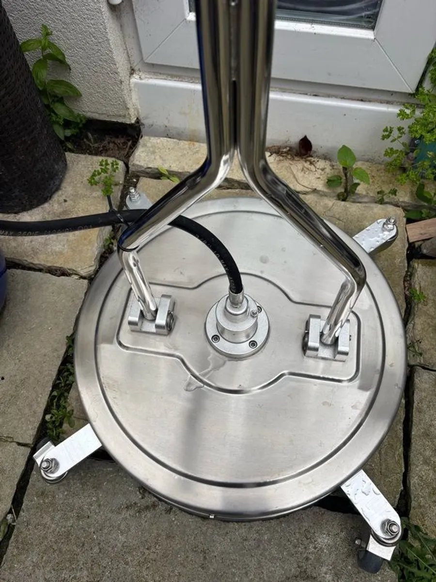 Brand New 22" Surface cleaner - Image 1