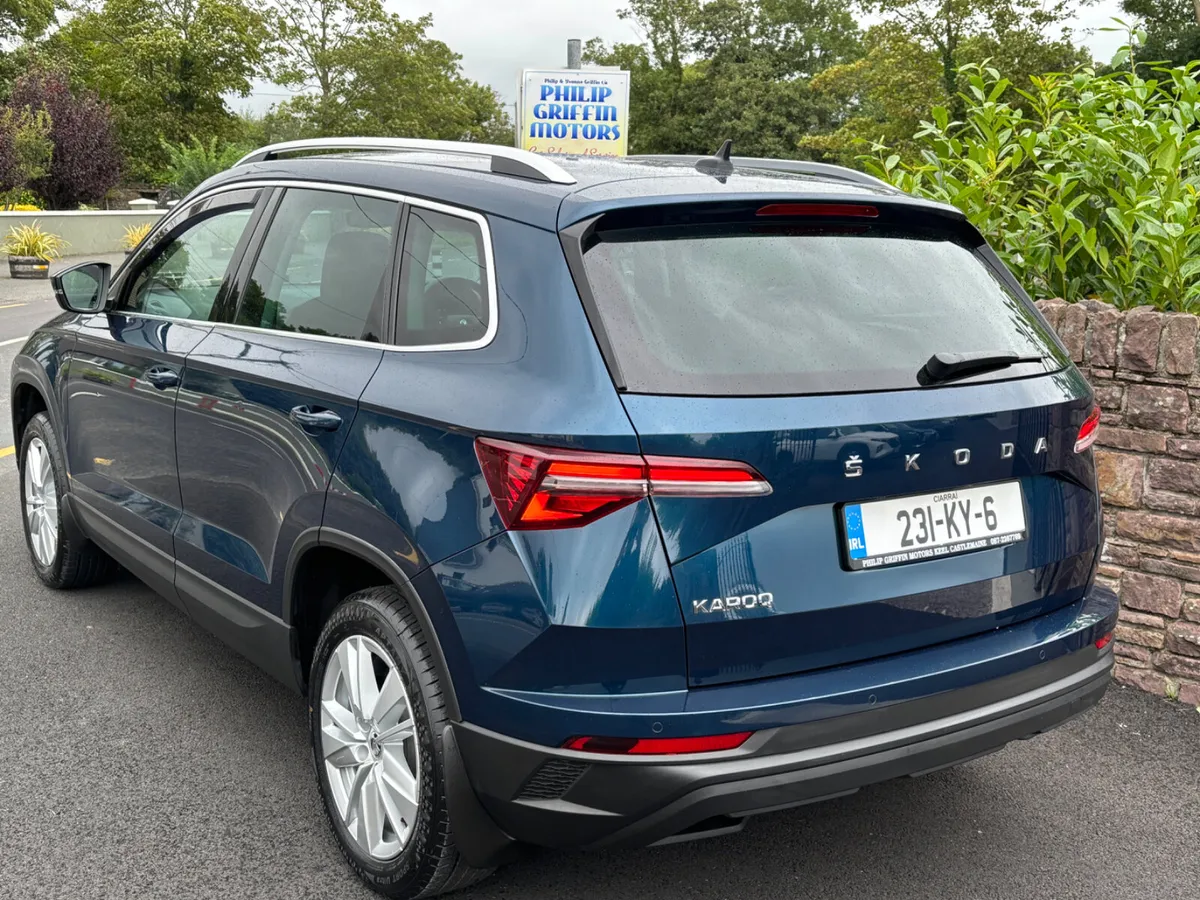 Skoda Karoq One owner, Full Skoda Service History - Image 4