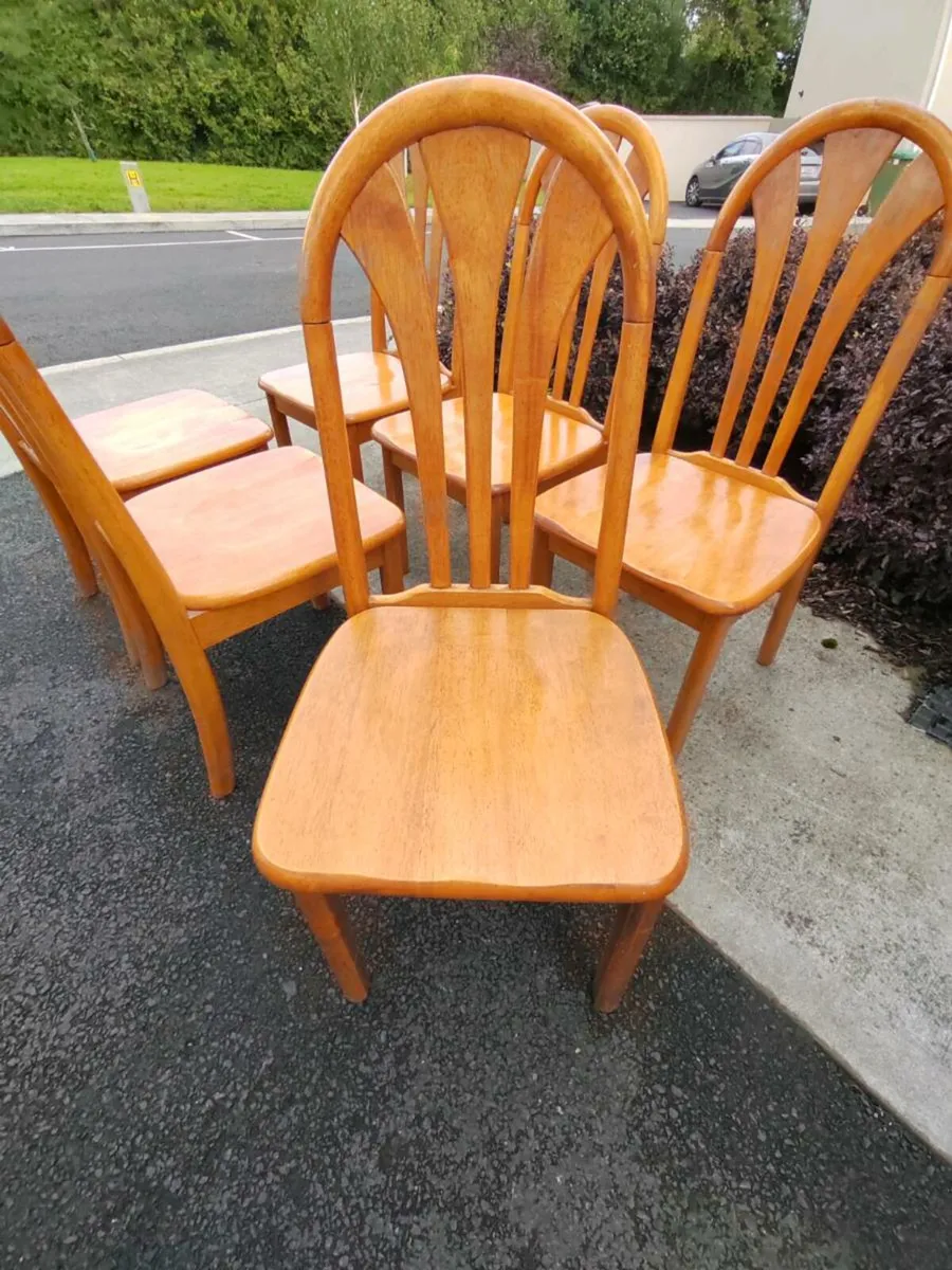 6 kitchen dining chairs - Image 2