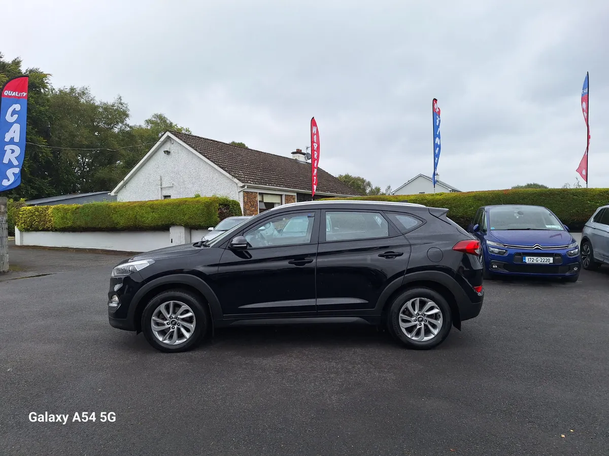 Hyundai Tucson 1.7 SE Nav *High Spec/Heated Seats - Image 4