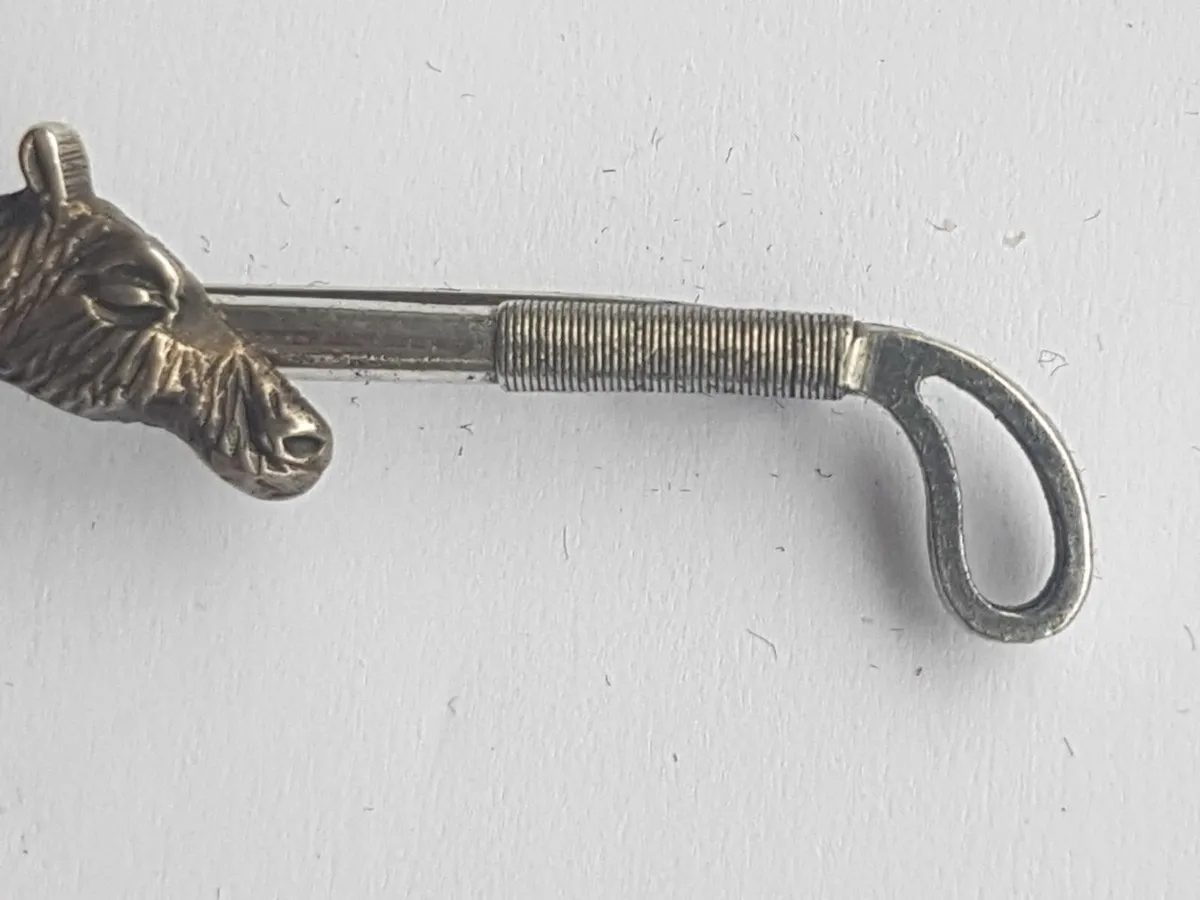 Vintage Equestrian Pin long bar brooch - Image 4
