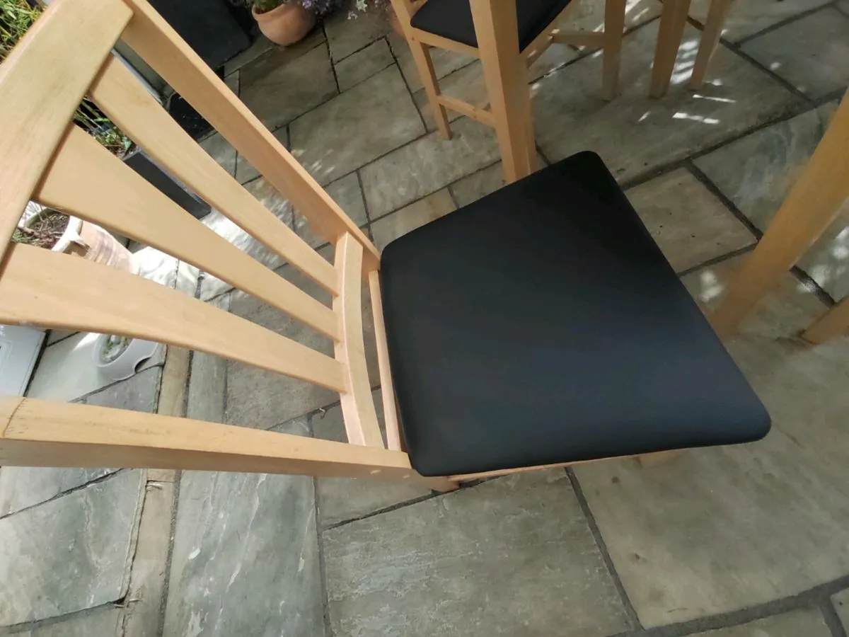 Round kitchen dining table - Image 4