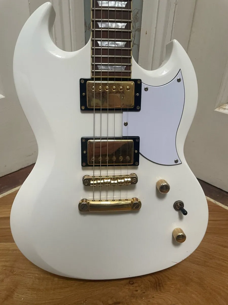 Harley Benton SG style Guitar - Image 4