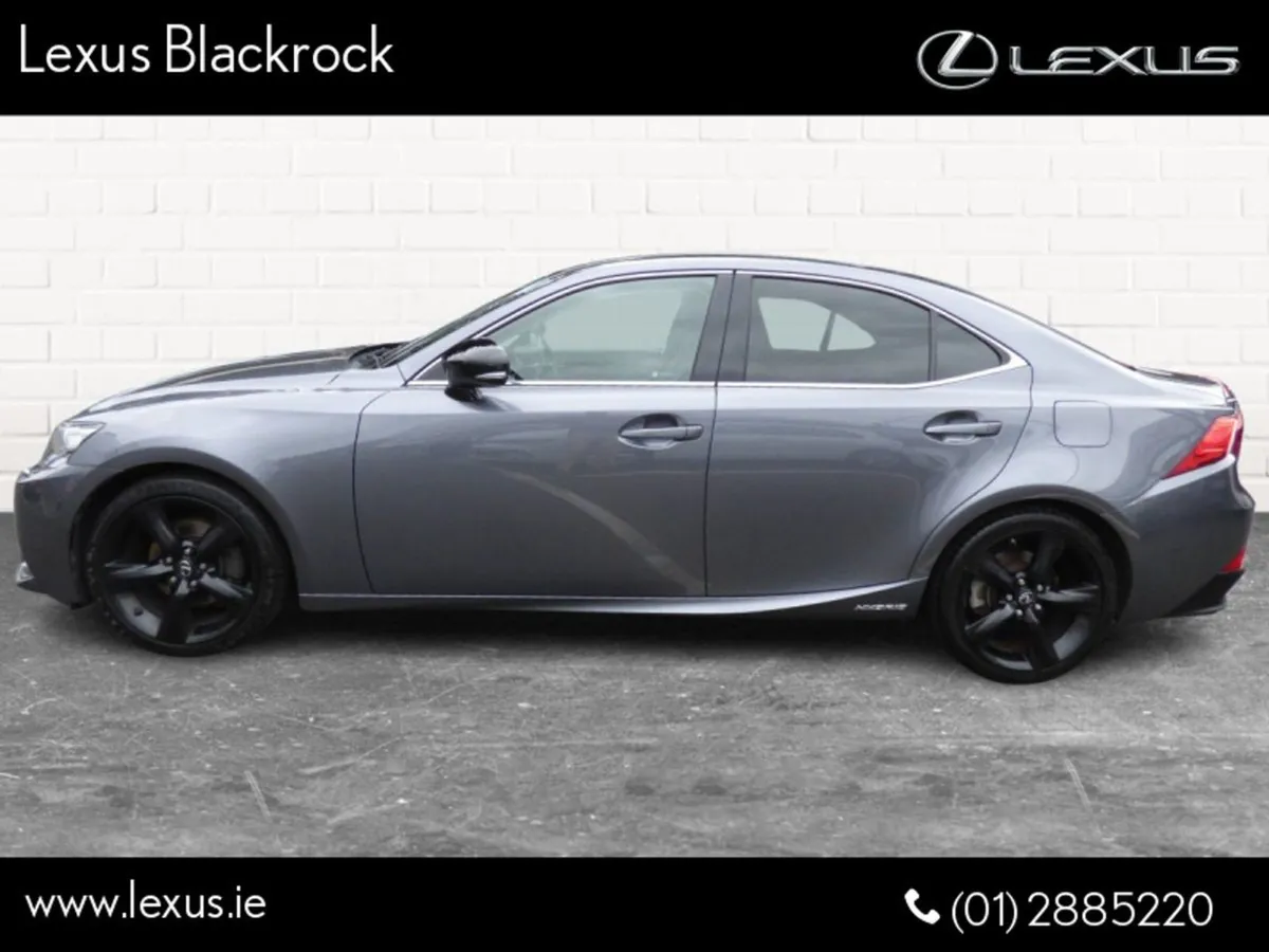 Lexus IS300h Hybrid Sport - Image 3